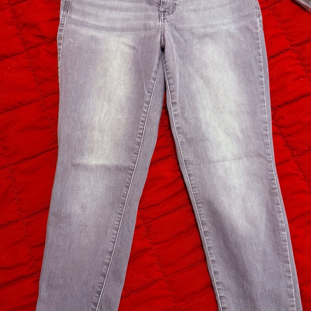 Maurices Women's Light Gray Straight Leg Jeans